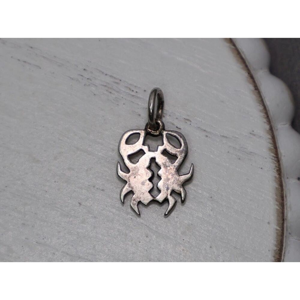 Retired James Avery 925 Scorpio Scorpion Zodiac Charm 1.20G / 0.7in